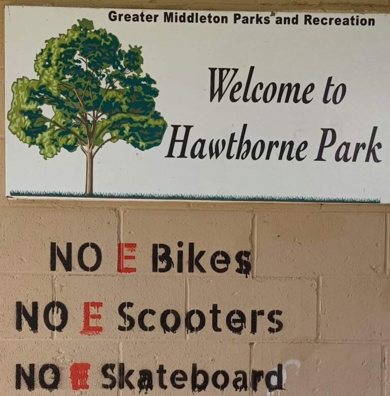 Hawthorne Park Sign 768x781