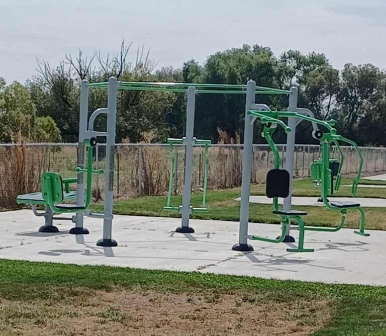 Hunters Creek Sports Park Outdoor Gym 2 768x668