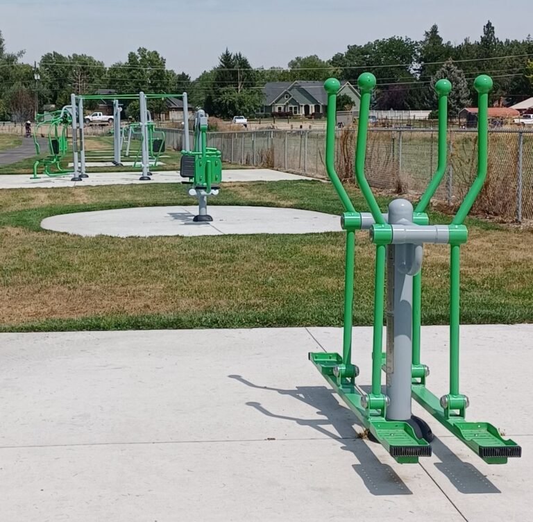 Hunters Creek Sports Park Outdoor Gym 3 768x752