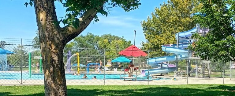 Lakeview Park Pool 2 768x316