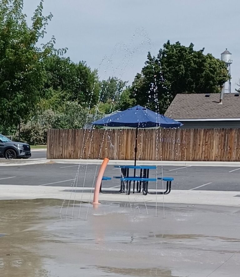 Piccadilly Park Splash Pad 1 768x886
